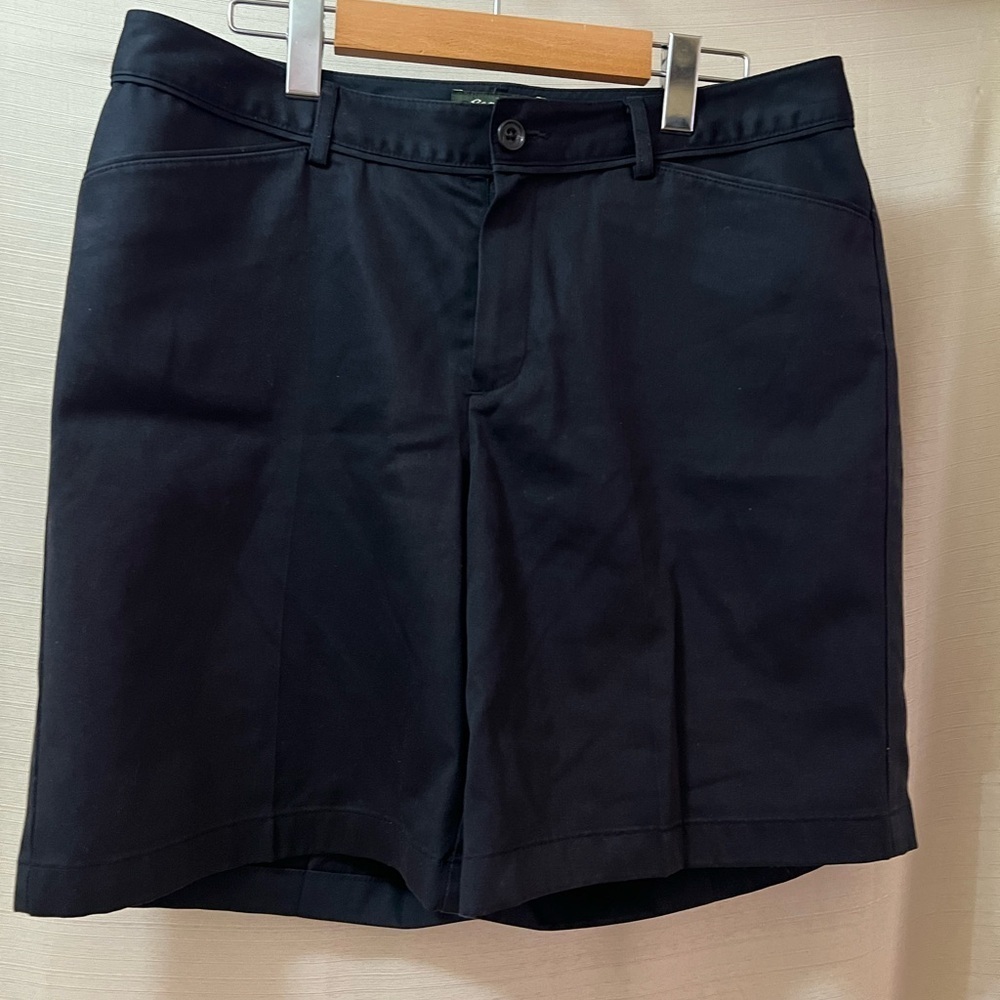 ⚫️ BOGO Eddie Bauer Women’s Black Shorts with pockets size 10